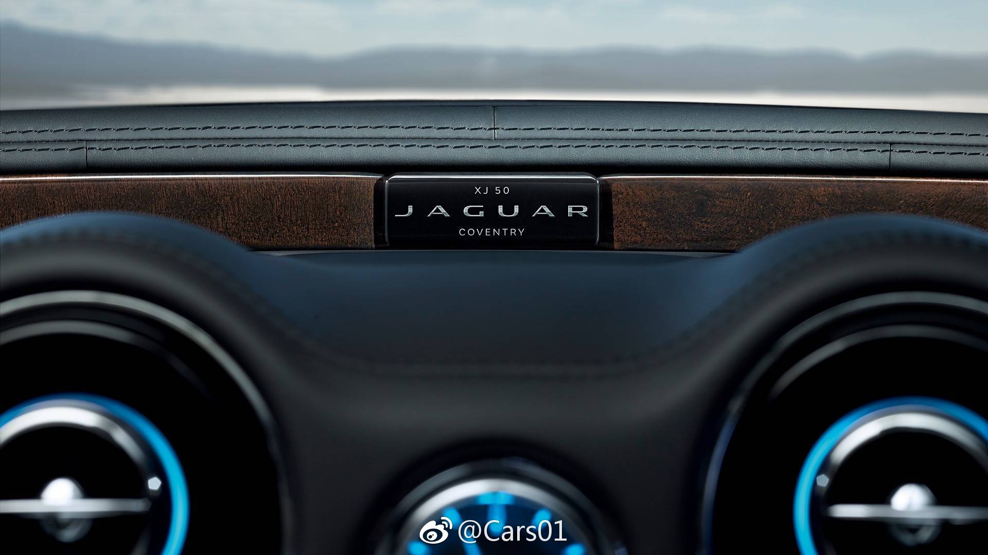 为纪念XJ推出50周年,捷豹基于普通版XJ推出一