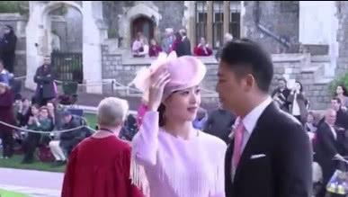 奶茶妹妹一口气秀两次恩爱，都比不上《甄嬛传》中的她一张图！