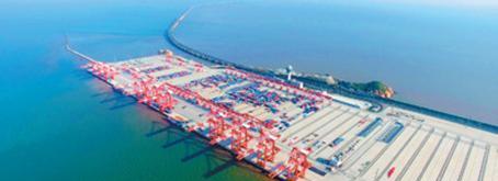 世界最大单体智能码头开港 “中国造”让世界点赞!