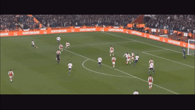 盘点欧洲足坛十大门将,布冯老当益壮,德赫亚众望所归