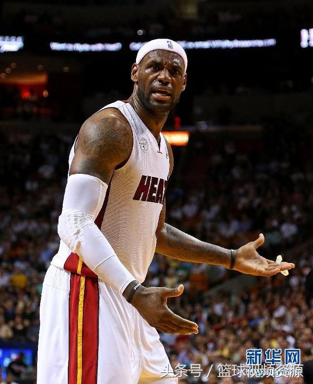 回顾经典:2011年热火VS凯尔特人G5 詹姆斯跪