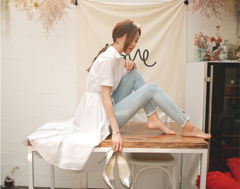 小碎花裙虽好,但是喜爱衬衫裙的小仙女,会觉得