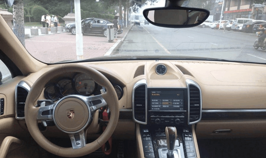 落地价168万, 现在只需50万, 空气悬架, 豪车比普通车掉价太多