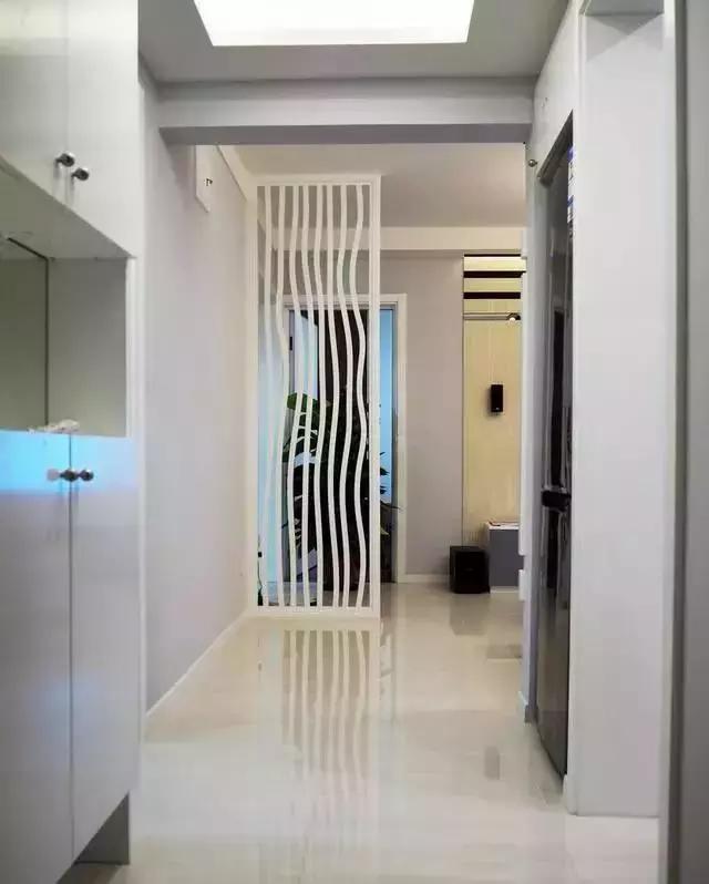 我家阳台拿去晒衣服被说傻,坐等时间久了他们