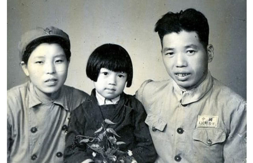 106岁的开国将军至今还健在,以前人称扶贫将