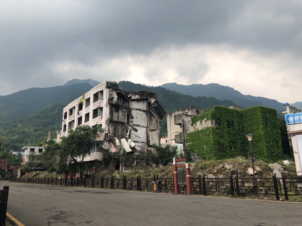 十年前受汶川地震影响的灾区现在（2018 年）是怎样的景象？ - 知乎