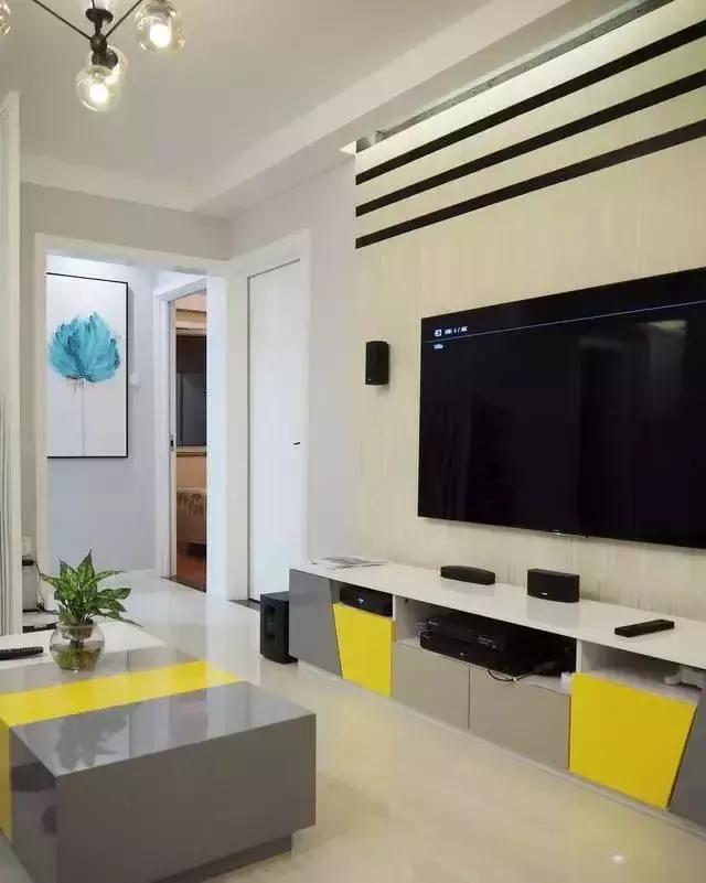 我家阳台拿去晒衣服被说傻,坐等时间久了他们