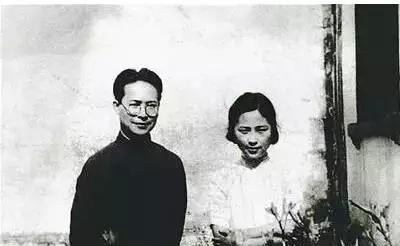 徐志摩坠机身亡后, 陆小曼与这个男人同居三十余年