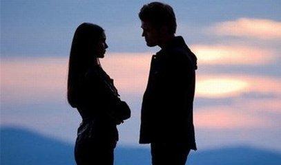 谈恋爱,到底男生主动,还是女生主动?