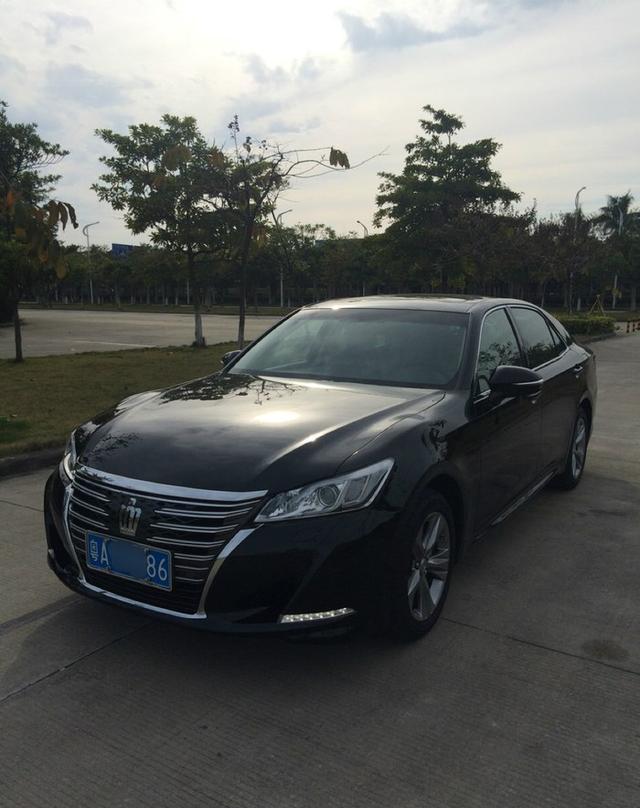 要买皇冠, 朋友都不赞成, 没想到乘坐之后就变了