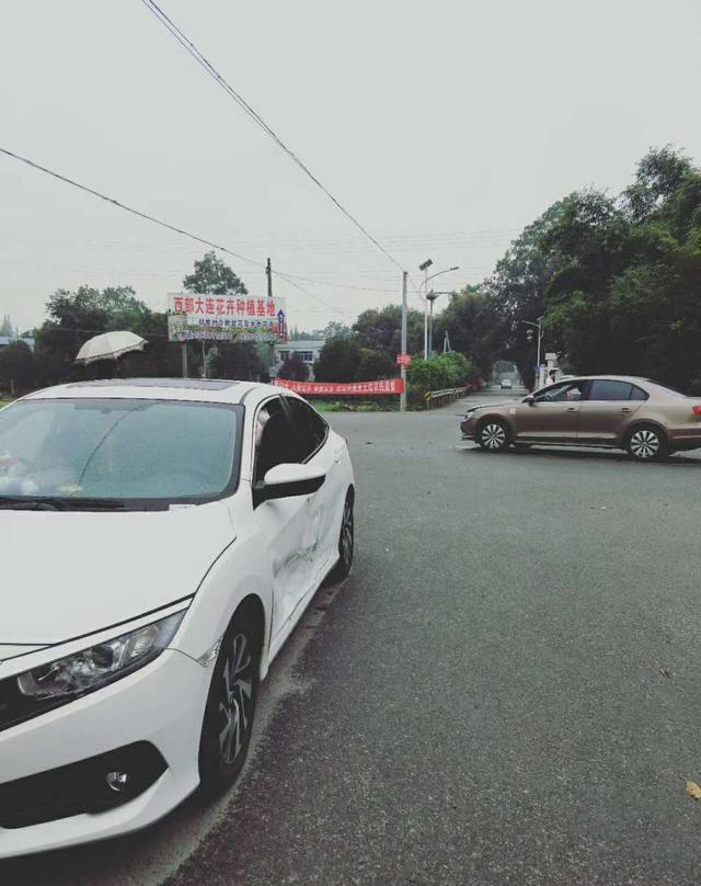 加价5000怒提十代思域, 不到一个月就被别人开张了