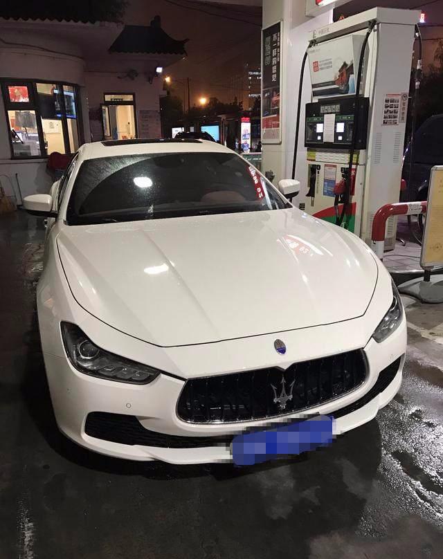 自动启停都得很奇葩的关掉，配置太低体验不好的玛莎拉蒂Ghibli