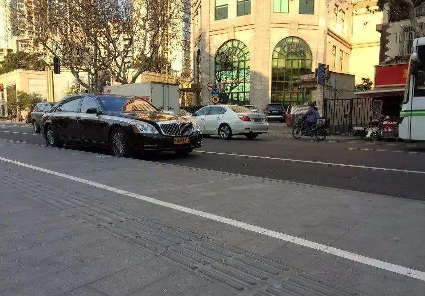 国内现身一辆千万豪车, 车牌“九五之尊”更是霸气