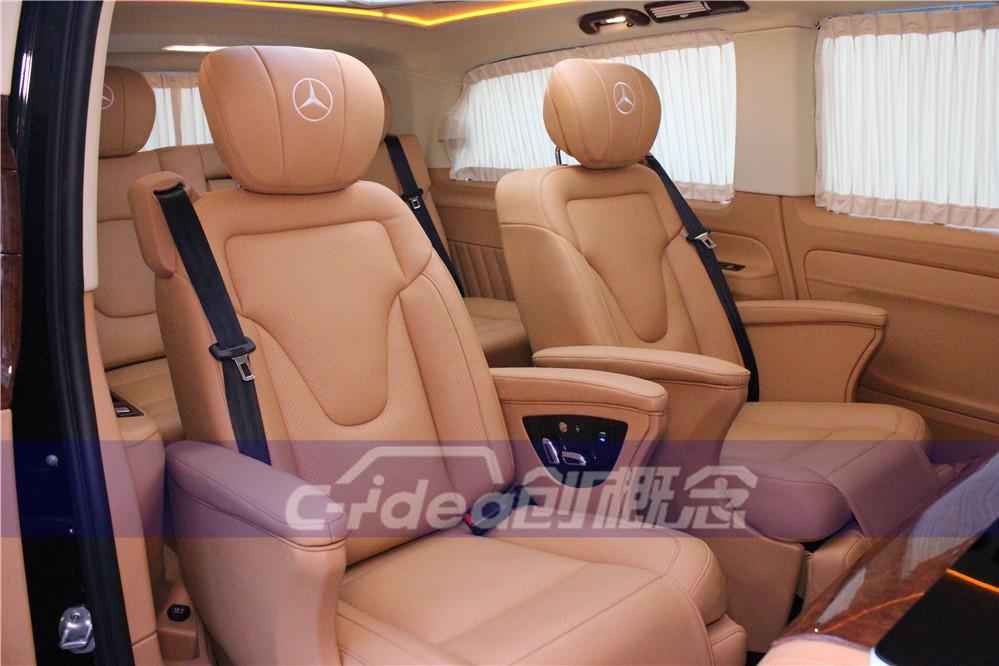 奔驰威霆改装七座半隔断内饰，顶棚定制钻石灯