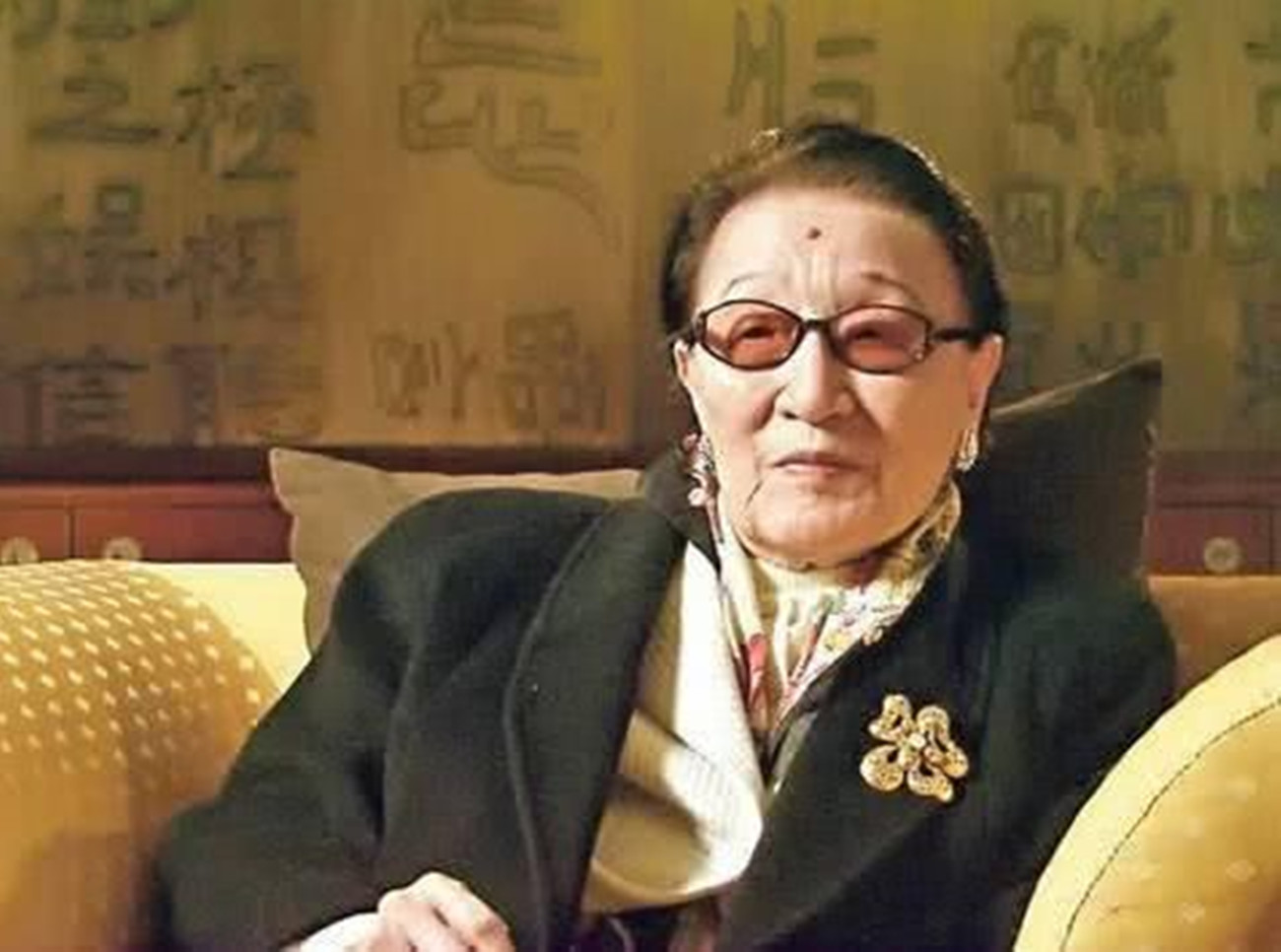 清朝最后一位格格,日本人的养女,坐过牢,隐姓埋