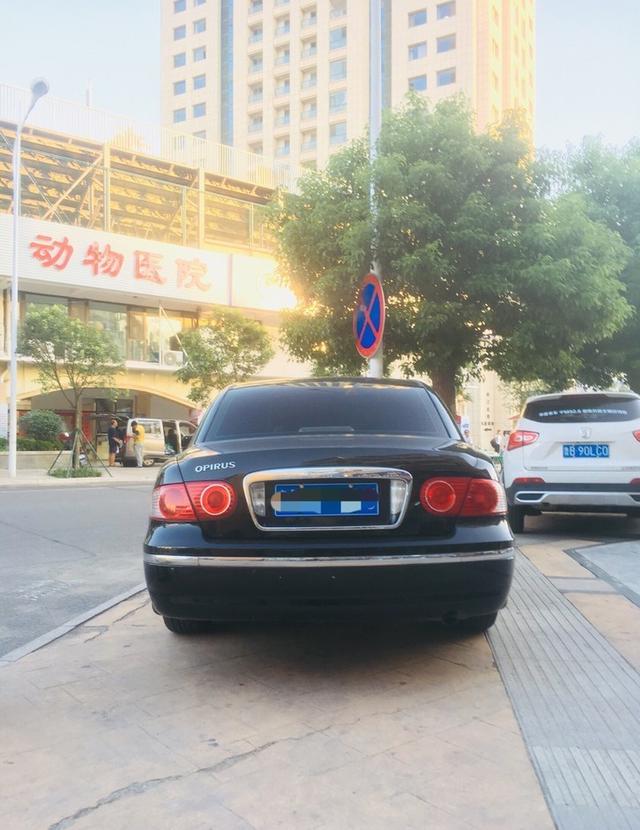 四五万就能买到的3.5V6大排自吸车,比大众辉昂还低调