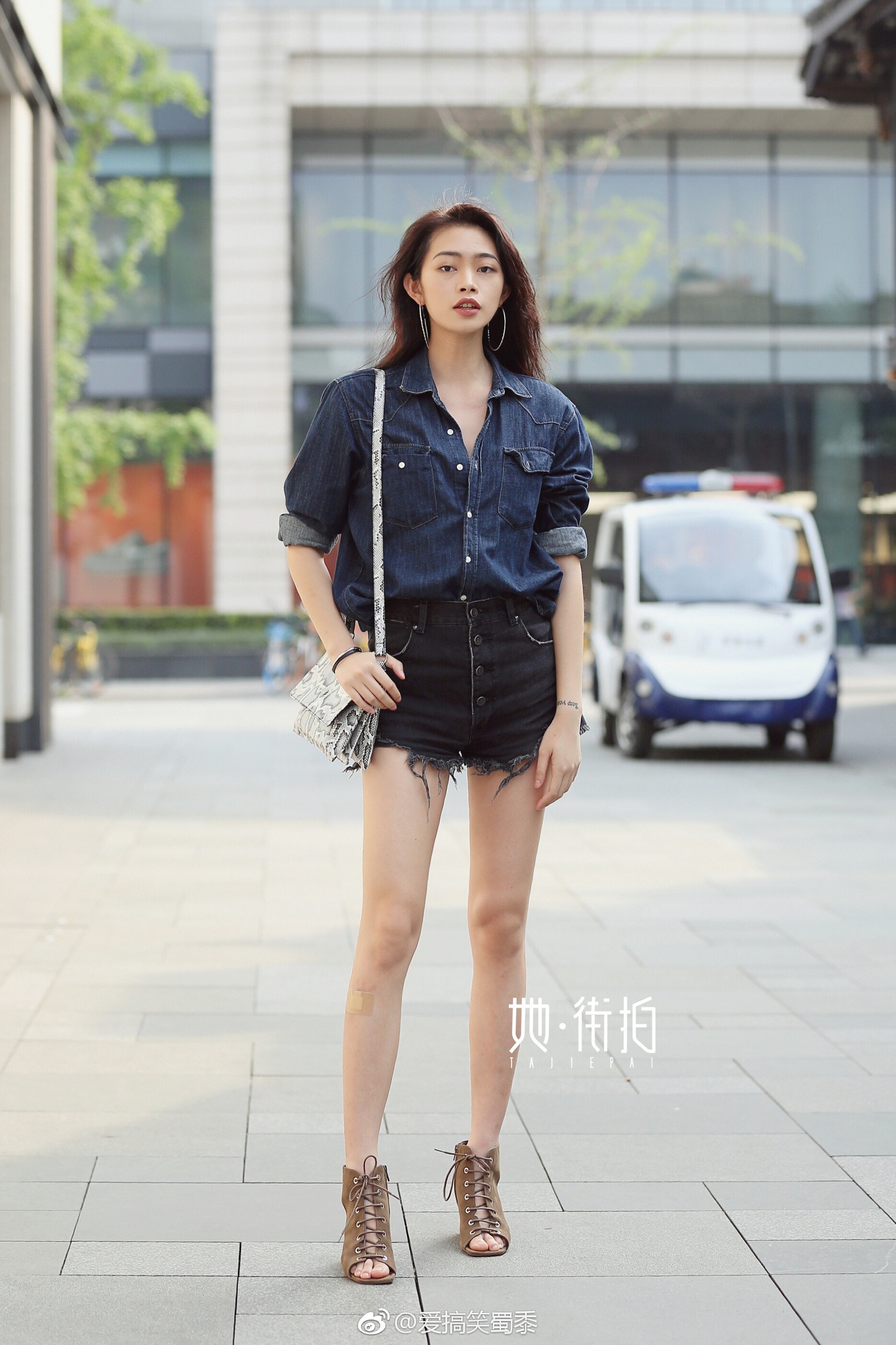 (图片来源@她街拍 )