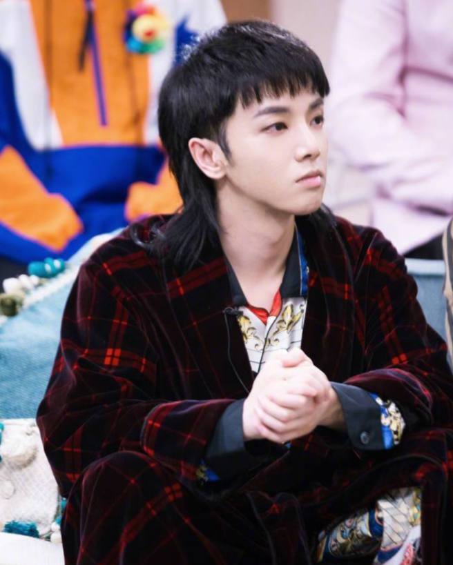 尚雯婕直言让团队不要再买水军,原来明星的热搜都是买的!