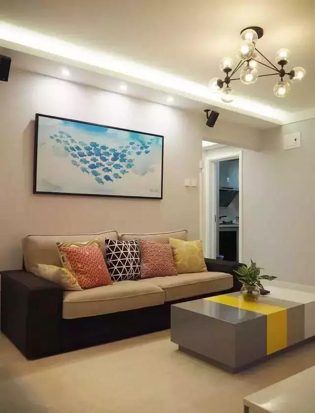 我家阳台拿去晒衣服被说傻,坐等时间久了他们