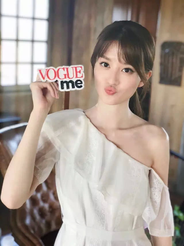 http://n.sinaimg.cn/sinacn16/693/w640h853/20180601/12fd-hcikcew2056272.jpg