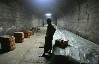 六亿打造:中国一万七千米地下长城亮相