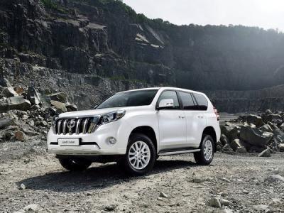 买汉兰达哈弗H6要哭了!新车长4米8配非承载车身，比途观更厚