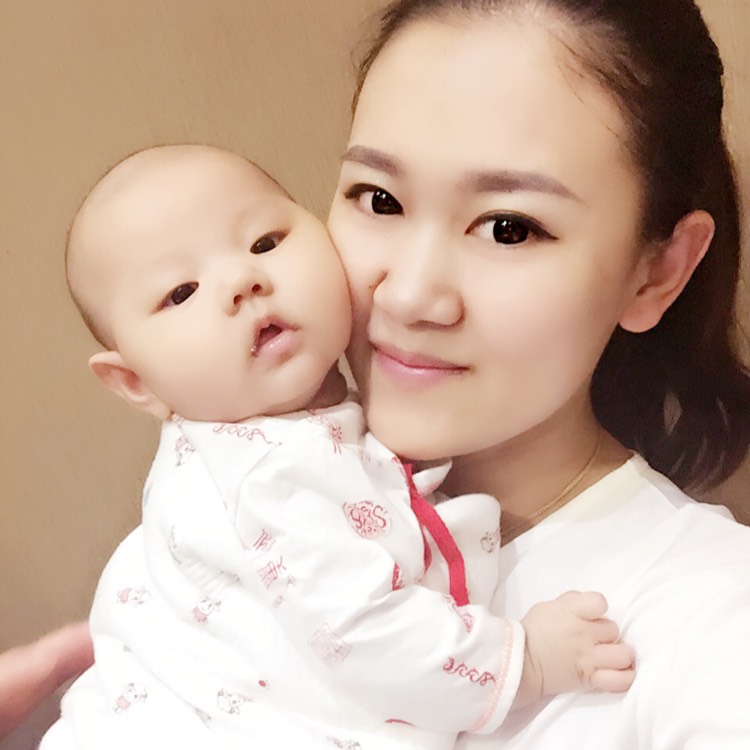 一位90后宝妈讲述自己真实的生活--照顾孩子真辛苦