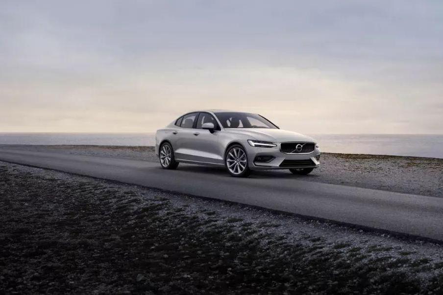 沃尔沃S60终于要换代了，更运动更狂暴，性能参数很恐怖！