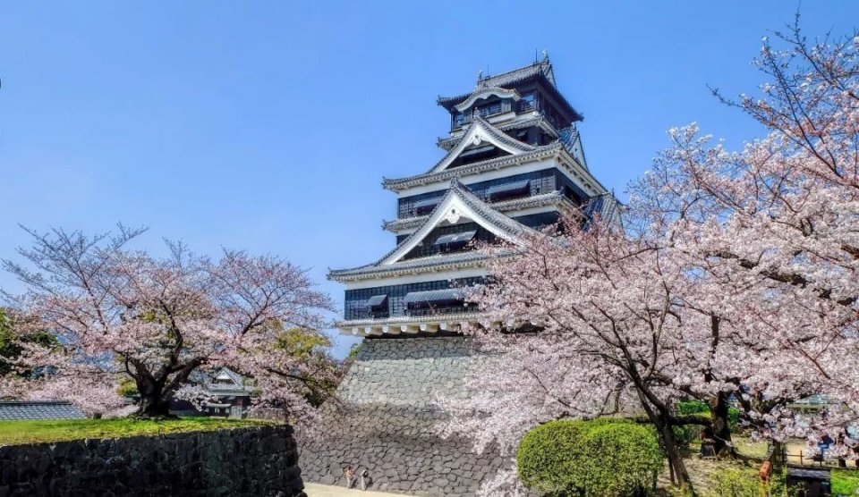 又填三个免签国!中国护照,大概比中国男足努力