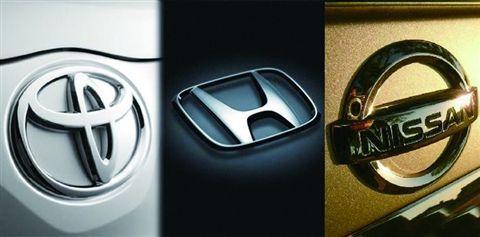 当年“油腻 ”的三款日本车，如今全部变“小伙”，你看好谁？