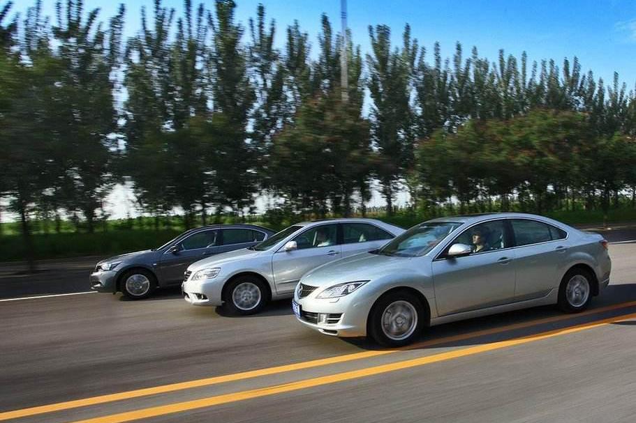 雅阁上市前凯美瑞疯狂自黑？在美停产11天又是闹哪样？