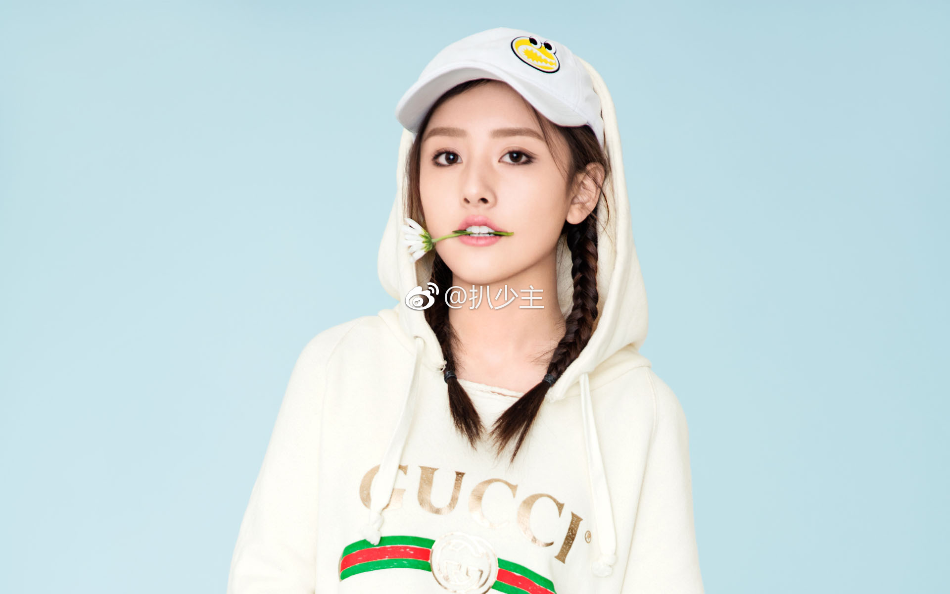 宋祖儿工作室在微博晒出宋祖儿被北京电影学院