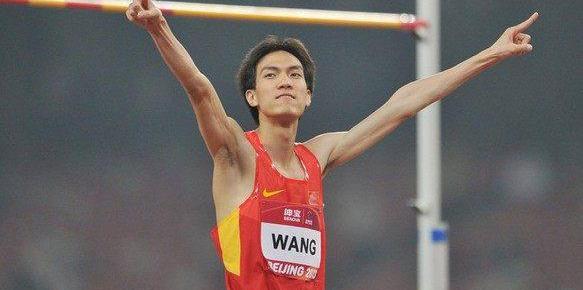 苏炳添9秒90刷新最好成绩!