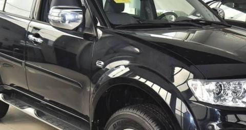 再降3.5万！三菱越野SUV比普拉多还大 6气囊+两把差速锁 仅18万