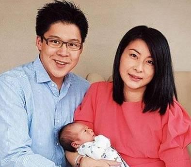 郭晶晶生完娃3小时就出院, 顺产在家怎么护理?