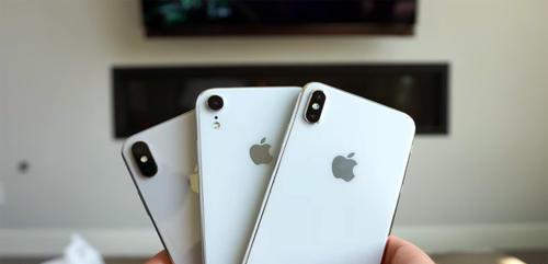 2018年三款新iPhone真机模型齐曝光 你最中意