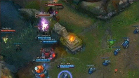 lol职业赛场上, 小兵也能出现失误? 网友: 这个炮车看