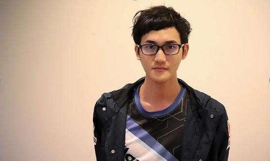 KZ游泳回国后小花生很委屈:研究Mlxg这么久,居