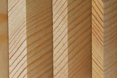 橡胶木和松木哪个比较好呢?