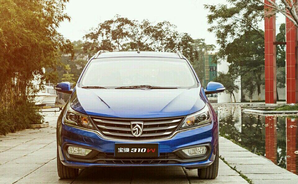 又得抢破头买! 这款旅行车即将上市, 卖4万五菱直接崩溃