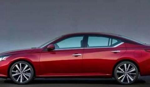 网友：雅阁买早了，2.0T黑科技动力，好饭不怕晚 新天籁全面加大