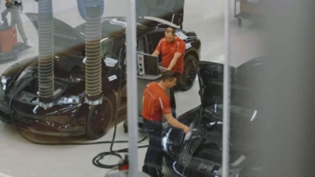 或将明年上市 保时捷电动车Mission E实车曝光  ​