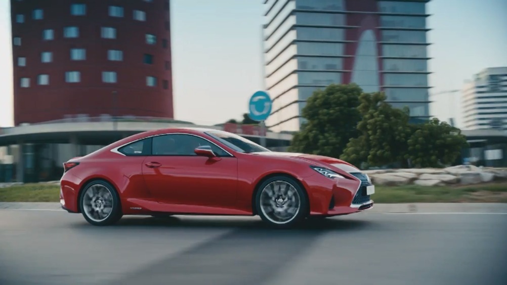 继巴黎车展全球首发后，新 将于11月16日在 上市发布，中期改款