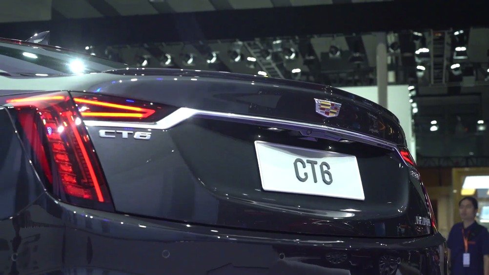 美式运动范 广州车展聊凯迪拉克CT6