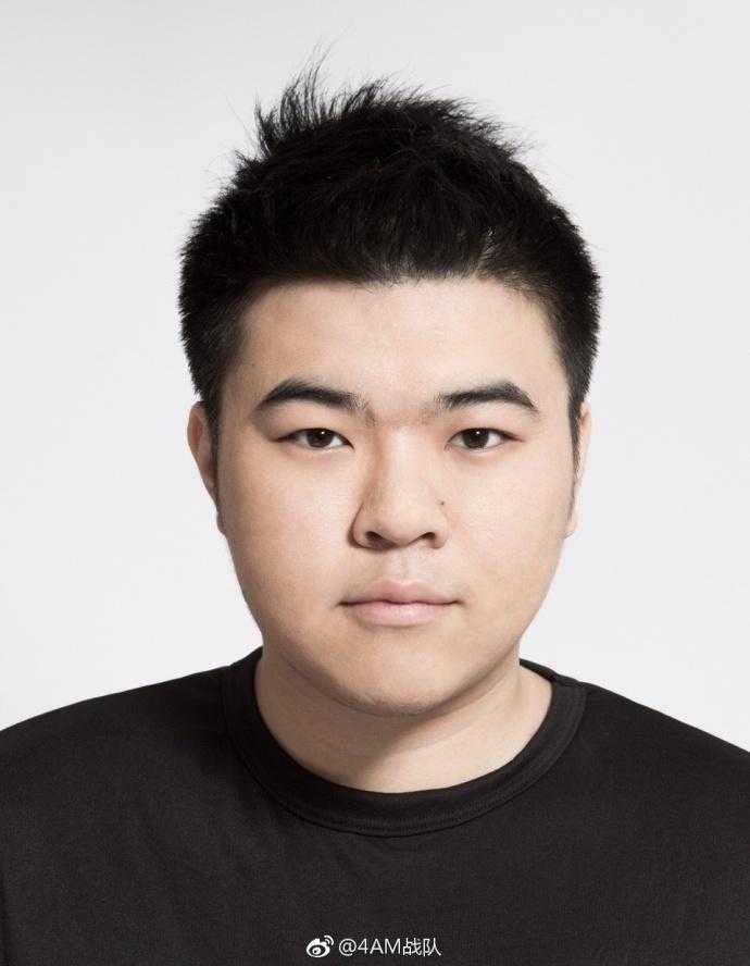 韦神4AM战队澳洲签证证件照 网友补到神PS变