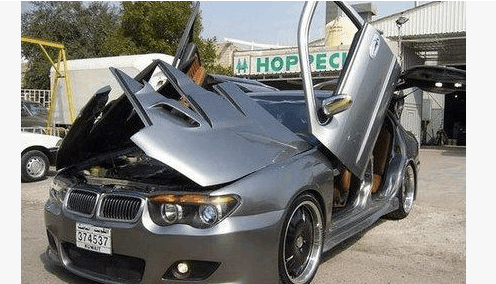 外国大学生将日产车改成豪车, 有人觉得丑有人却出百万购买!