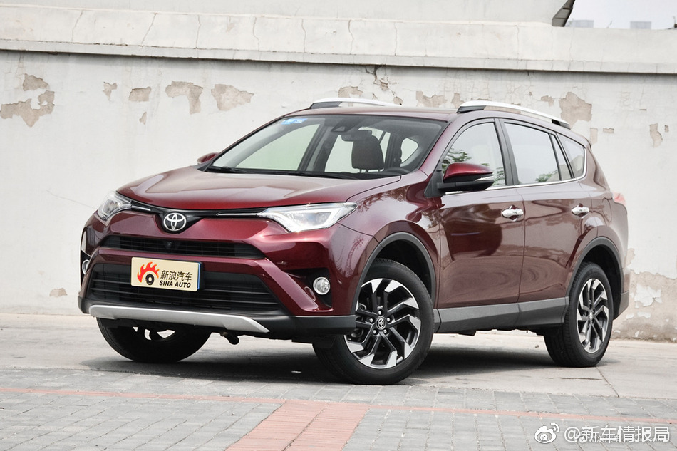 实拍|合资精品紧凑SUV 新款丰田RAV4荣放