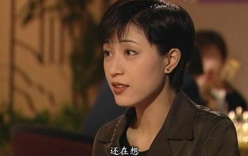 男仔头的袁洁莹和袁咏仪你选谁?网友:没有人短