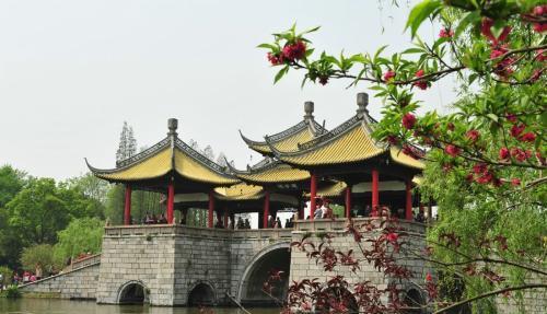 为什么历史的扬州繁华无比, 现今知名度却不断