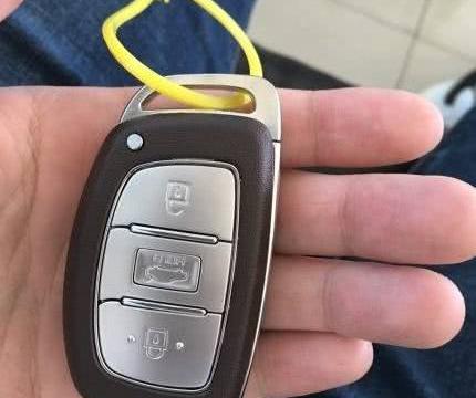 果断放弃卡罗拉，自信提了这款车回家，朋友都夸我懂行！